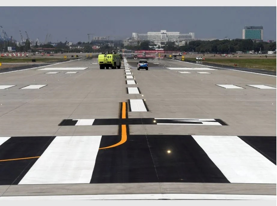 REABREN EL AEROPARQUE JORGE NEWBERY