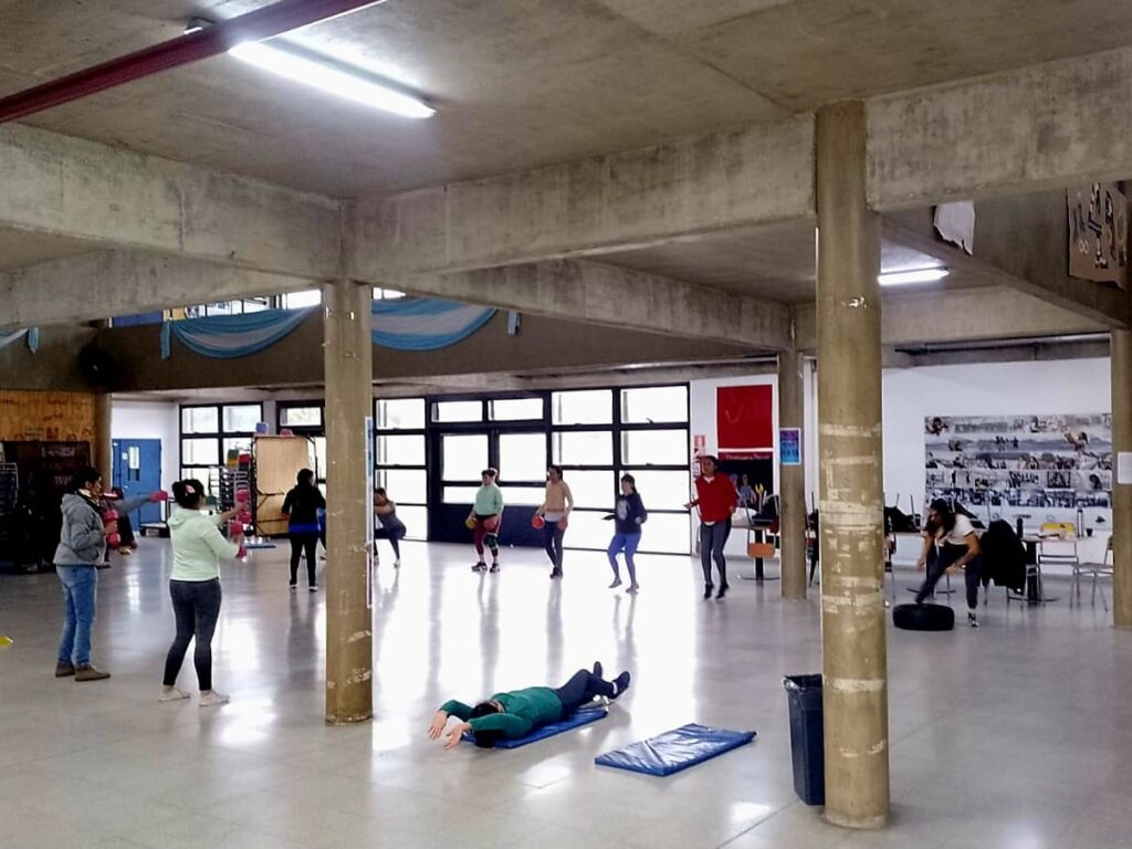 JORNADA DE VISIBILIZACIÓN EN LA ESCUELA SECUNDARIA TÉCNICA DE LA UNQUI