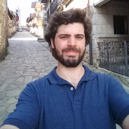 NICOLÁS PERRONE: “LA HISTORIA DE LA COMPAÑÍA DE JESÚS EN EL SIGLO XX TODAVÍA ES ALGO A ESCRIBIRSE EN ARGENTINA”
