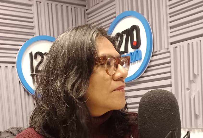 SOCORRO VENEGAS PRESENTÓ EL LIBRO “LECHE DE SILENCIO"