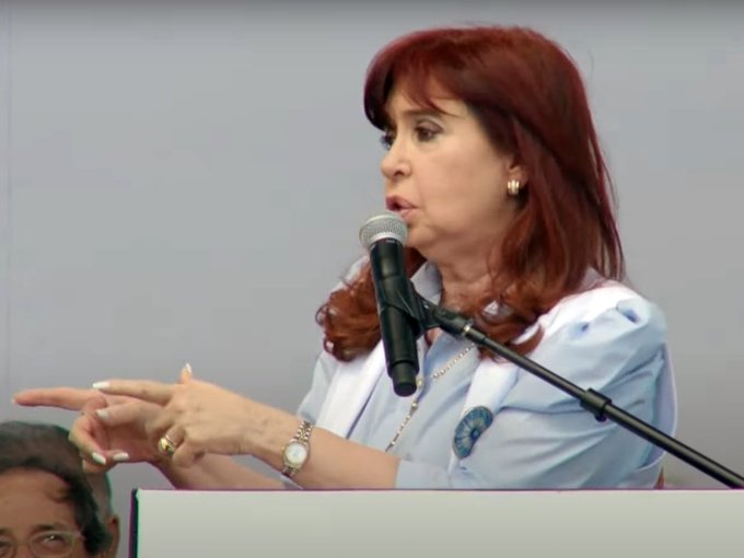 CRISTINA KIRCHNER LLAMÓ A “AMPLIAR LA MILITANCIA”