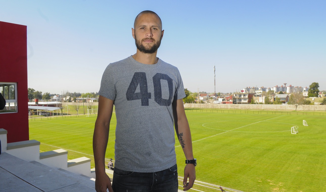 DAMIÁN ALBIL: "EL PUESTO DE ARQUERO ESTÁ MÁS QUE BIEN CUBIERTO"
