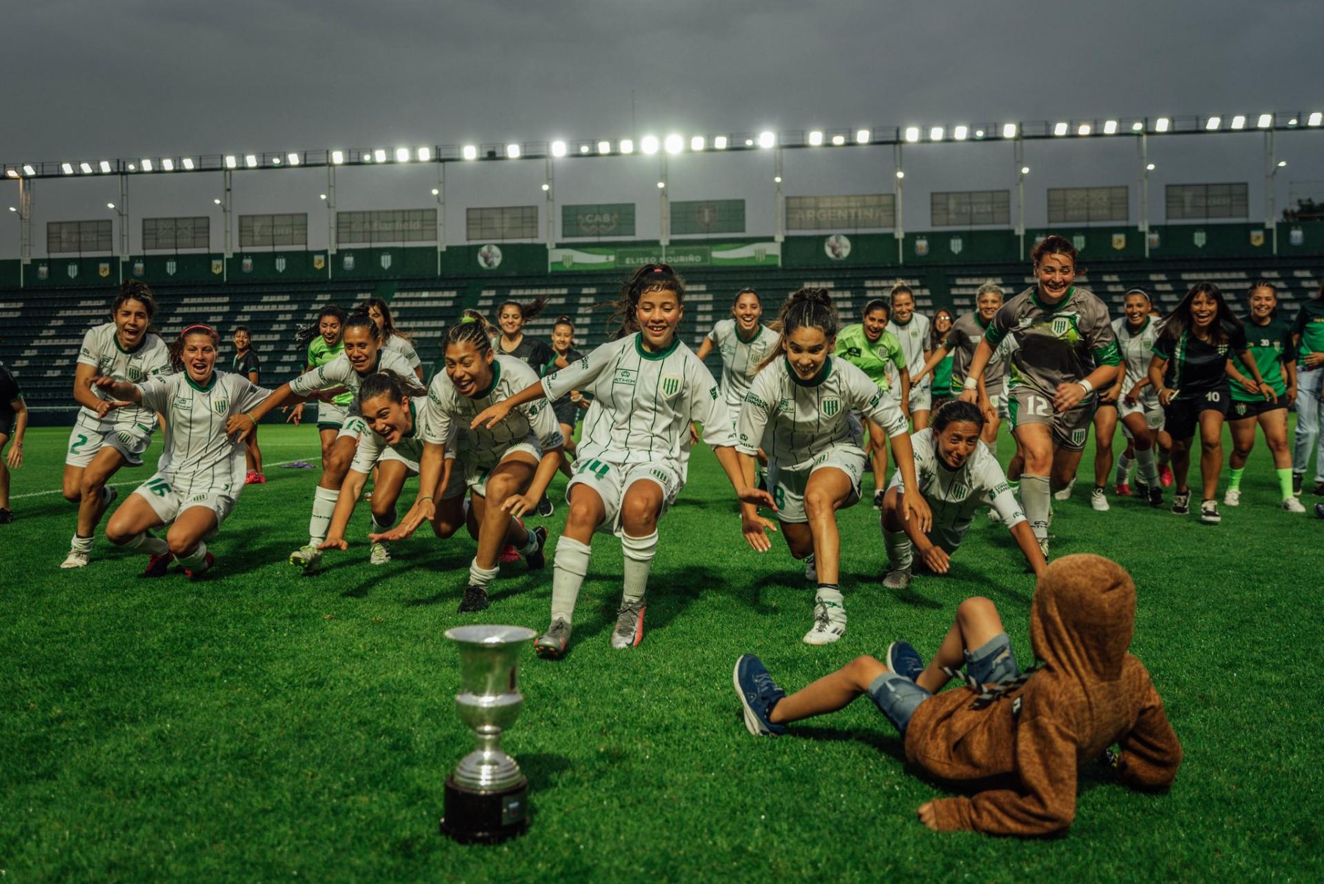 MAYRA PONCE: “MERECÍAMOS EL ASCENSO POR NOSOTRAS Y POR EL CLUB”