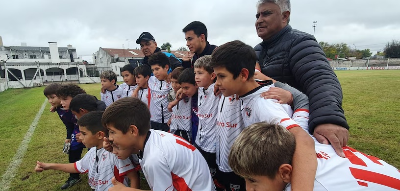 NACIÓ COMO COMEDOR INFANTIL Y AHORA ES UNA INSTITUCIÓN DEPORTIVA QUE CAMBIÓ AL BARRIO