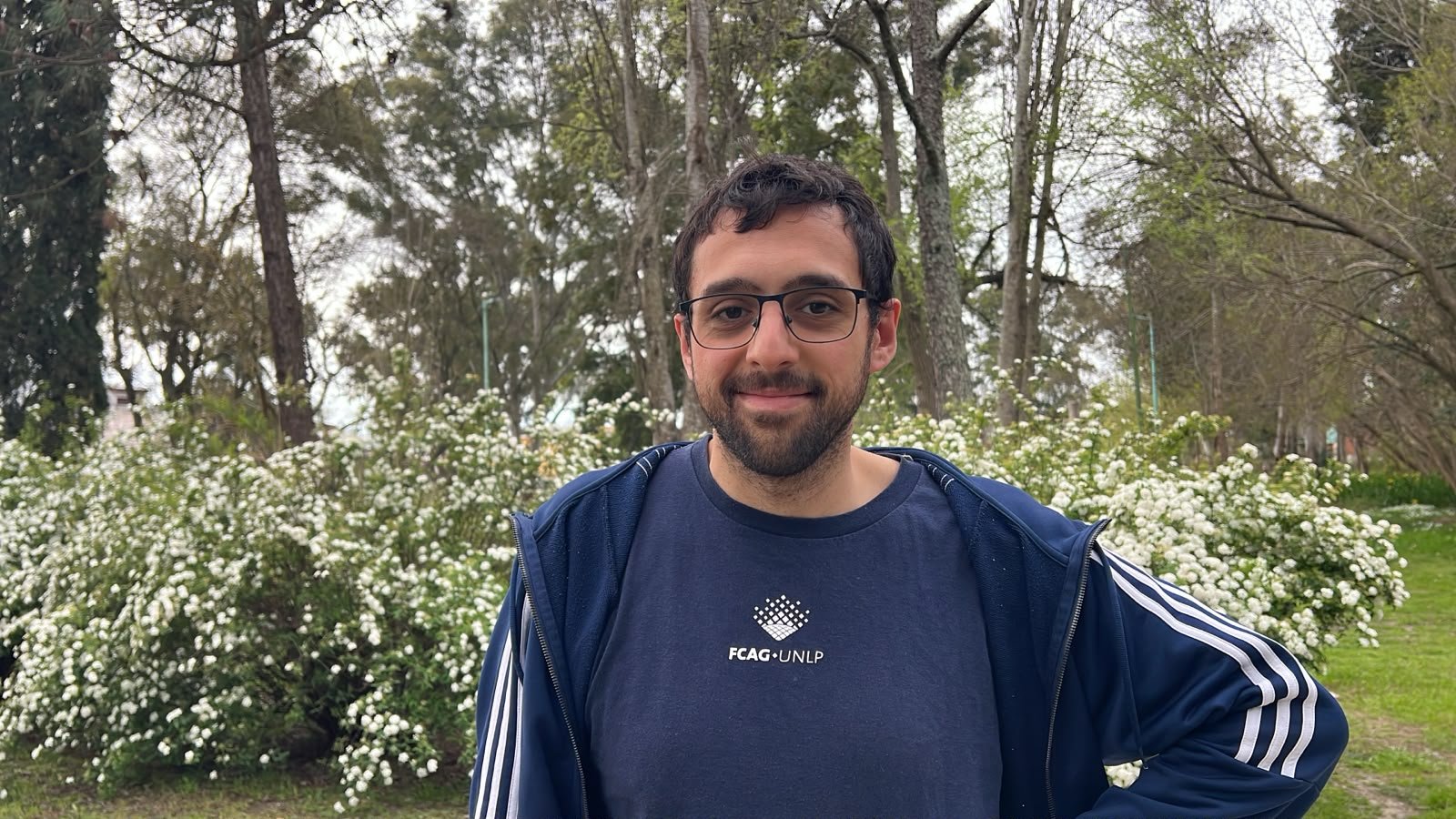 ACTIVIDADES DE DIVULGACIÓN CIENTÍFICA Y ASTRONOMÍA PARA JÓVENES EN BERISSO