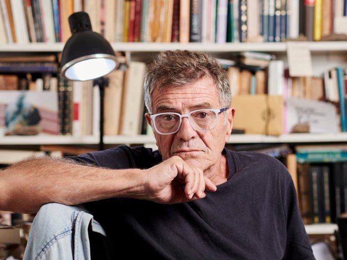 GUILLERMO SACCOMANNO: “CON LA LITERATURA TENÉS LA POSIBILIDAD DE PENSAR TODOS LOS MUNDOS POSIBLES”