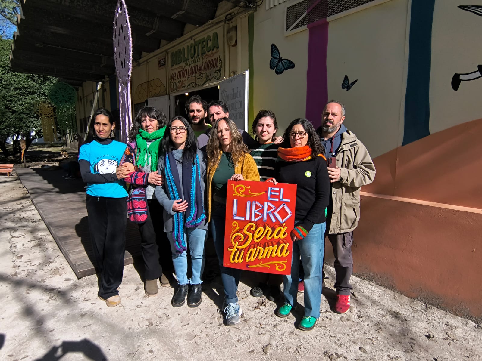 PREOCUPA EL FUTURO DE LA “BIBLIOTECA DEL OTRO LADO DEL ÁRBOL”