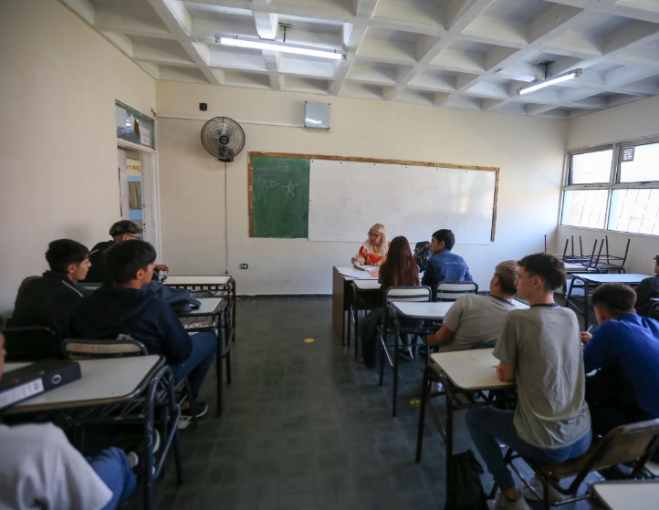 POR SEXTO AÑO CONSECUTIVO COMIENZAN LAS CLASES CON NORMALIDAD EN LA PROVINCIA