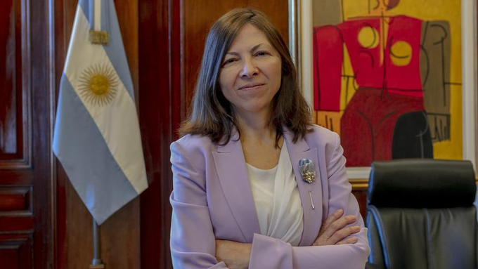 SILVINA BATAKIS: “ESTAMOS CUMPLIENDO LA PROMESA DEL GOBERNADOR DE HACER UN PLAN DE VIVIENDAS”