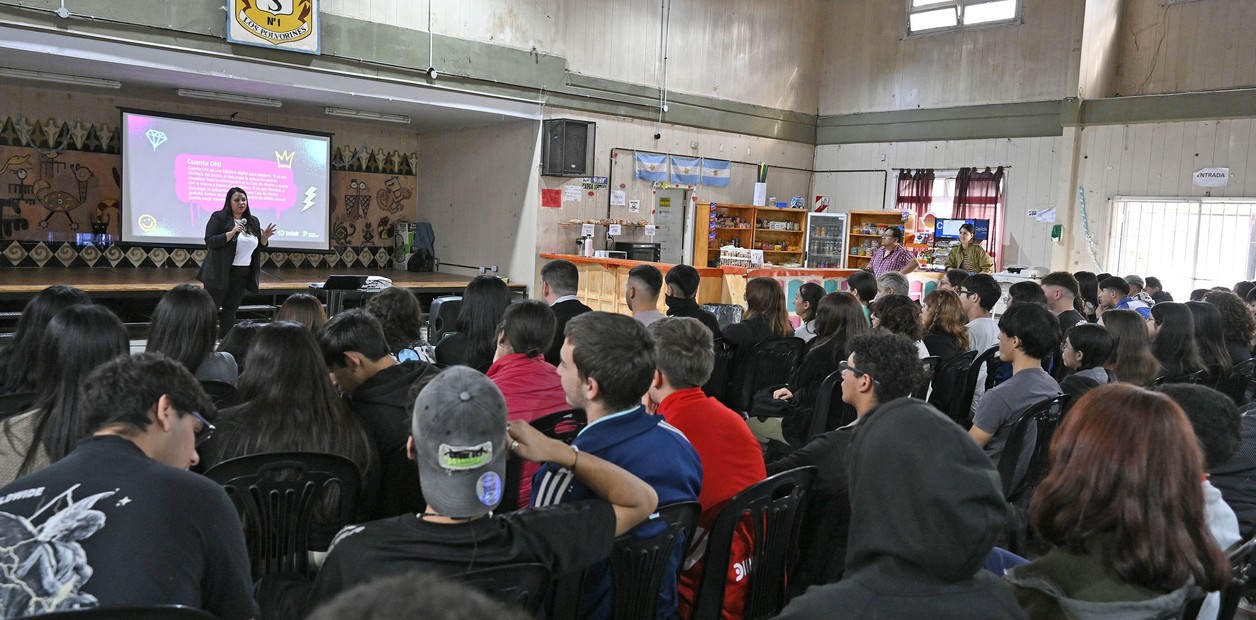 EL BANCO PROVINCIA PRESENTA UN PROGRAMA DE EDUCACIÓN FINANCIERA PARA ESTUDIANTES SECUNDARIOS