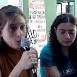 ESTUDIANTES UNIVERSITARIOS REALIZARON UNA SENTADA PACIFICA EN LA SEDE DEL PALACIO PIZZURNO