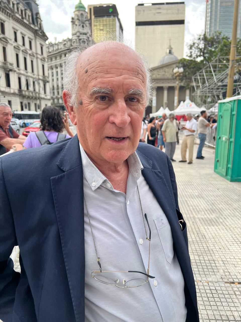 “ES METERLE LA MANO A LOS TRABAJADORES PARA DARSELA A LOS SECTORES DEL CAPITAL”